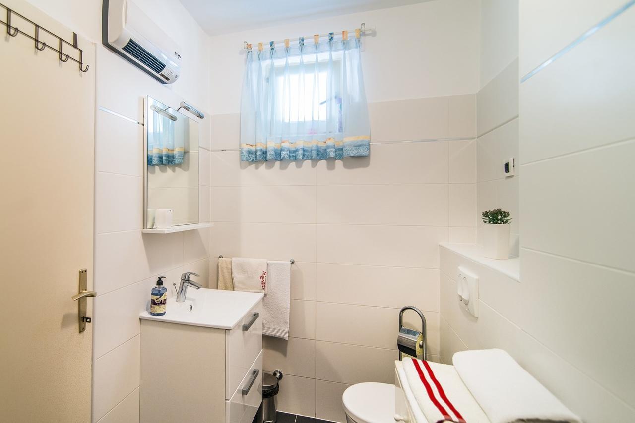 Apartment Vesna Kandlerova Porec Ngoại thất bức ảnh